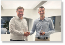 Jan-Henrik Voß  erhält die Silberne Ehrenmedaille