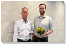 Sebastian Knuth erhält die Silberne Ehrenmedaille der Hill-Stiftung